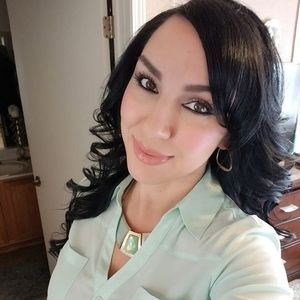 Meet your Posher, Jeanette